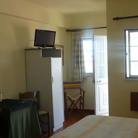 Residencia Faz As Pazes Guest house *